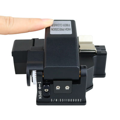 Automatic Blade Rotation Scraps are automatically stored 48000 Times Cut Precision Fiber Cleaver